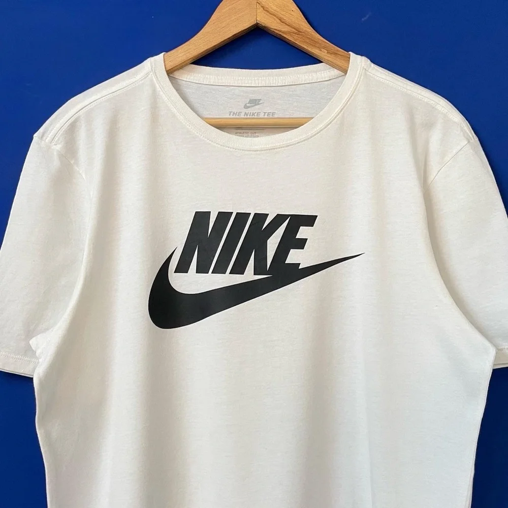 NIKE AUTHENTIC ATHELETIC CUT WHITE CREW NECK T-SHIRT FOR MEN’S & WOMEN’S - Picture 2 of 7